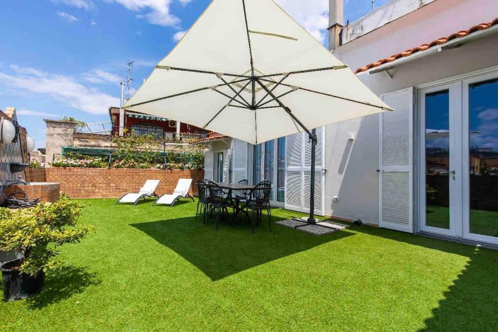 Apartment Penthouse Ledome35 In The Center Naples
